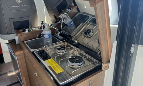 5-MERRY-FISHER-895-A-VENDRE-OCCASION-FRANCE-WWW.VIKING-NAUTIK.COM_.jpg