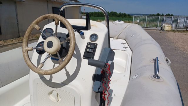 5-SEMI-RIGIDE-ZODIAC-MEDLINE-1-A-VENDRE-WWW.VIKING-NAUTIK.COM_.jpg