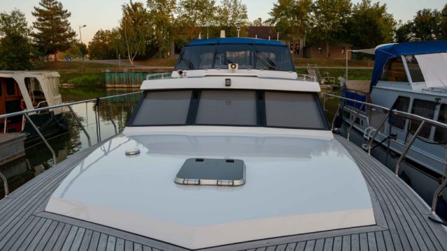 5-VEDETTE-HOLLANDAISE-VALK-ROYAL-45-A-VENDRE-WWW.VIKING-NAUTIK.COM_.jpg