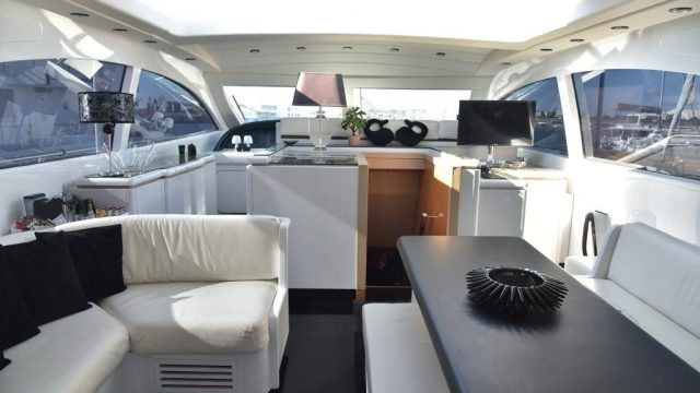 5-YACHT-MANGUSTA-72-A-VENDRE-OCCASION-FRANCE-WWW.VIKING-NAUTIK.COM_-1.jpg