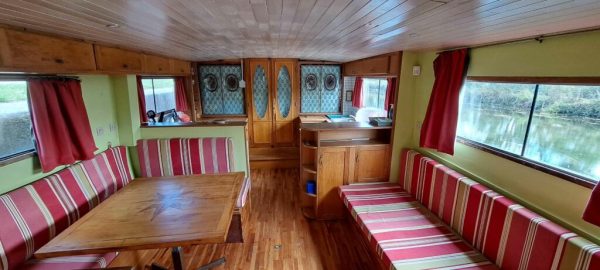 6-PENICHE-HOLLANDAISE-FLUVIAL-HABITABLE-A-VENDRE-WWW.VIKING-NAUTIK.COM_.jpg