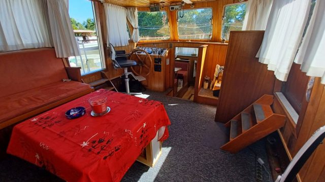 7-VEDETTE-HOLLANDAISE-A-VENDRE-WWW.VIKING-NAUTIK.COM_.jpg