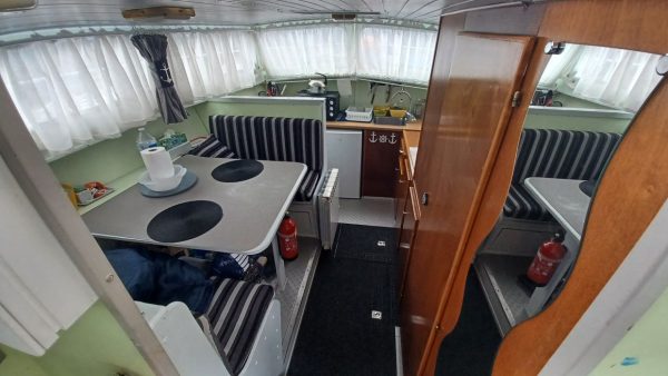 8-VIDEO-VEDETTE-HOLLANDAISE-FLUVIAL-HABITABLE-A-VENDRE-OCCASION-WWW.VIKING-NAUTIK.COM_.jpg
