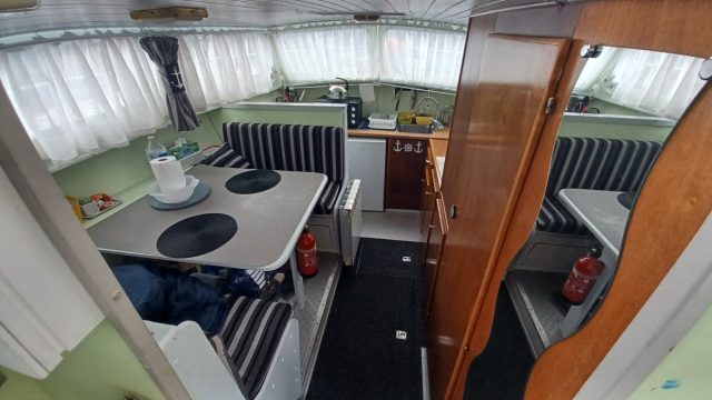 8-VIDEO-VEDETTE-HOLLANDAISE-FLUVIAL-HABITABLE-A-VENDRE-OCCASION-WWW.VIKING-NAUTIK.COM_.jpg