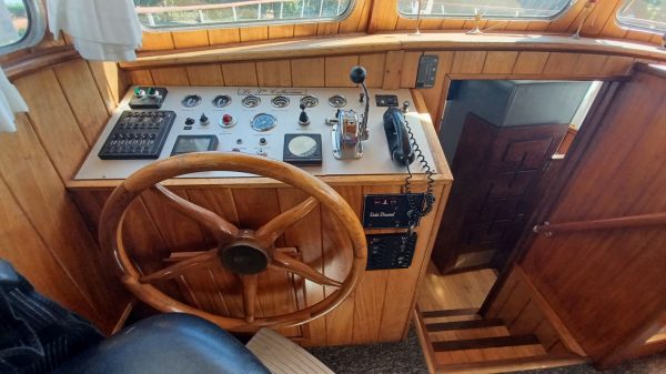 9-VEDETTE-HOLLANDAISE-A-VENDRE-WWW.VIKING-NAUTIK.COM_.jpg