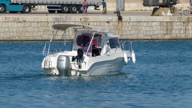 BATEAU-DANS-PORT-VINAROS-017-scaled-1.jpg