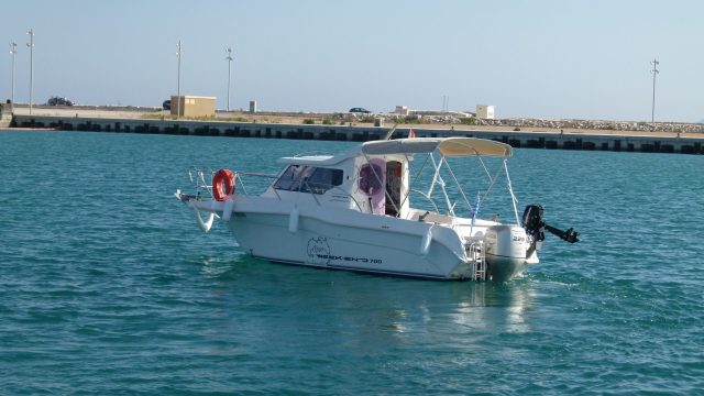 BATEAU-DANS-PORT-VINAROS-027-scaled-1.jpg