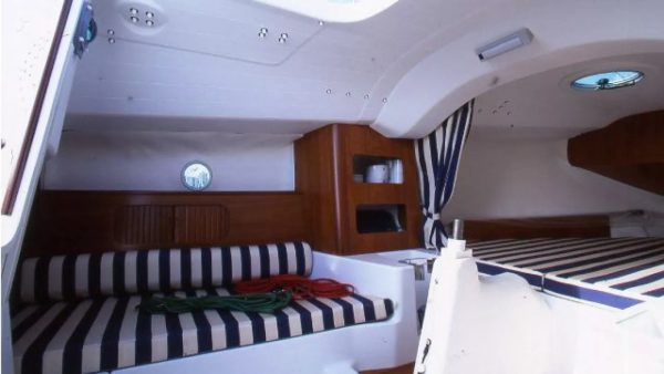 intérieur First 211