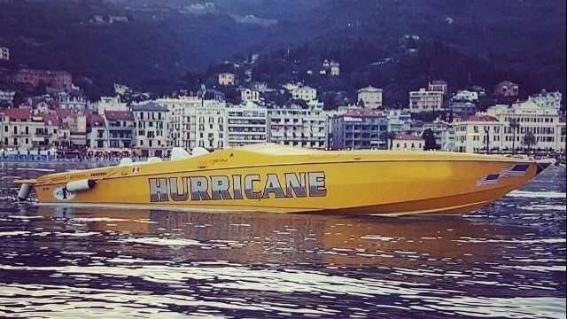 1-bateau-sportif-cigarette-35-cafe-racer-a-vendre-occasion-www-viking-nautik-com