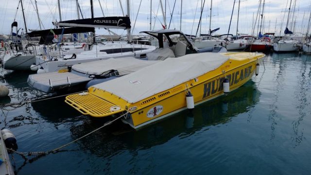 2-bateau-sportif-cigarette-35-cafe-racer-a-vendre-occasion-www-viking-nautik-com
