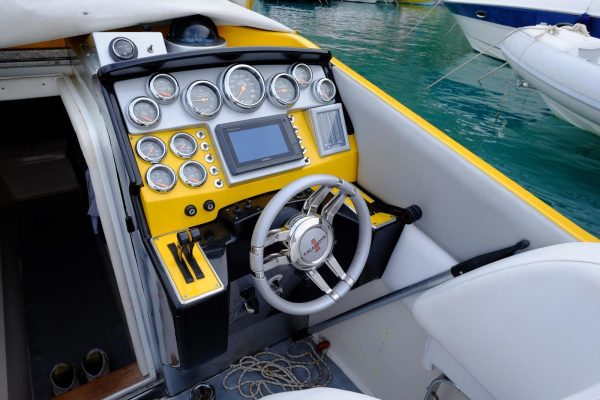 3-bateau-sportif-cigarette-35-cafe-racer-a-vendre-occasion-www-viking-nautik-com