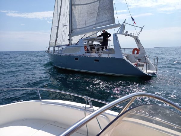 03_sous_voiles_trois_quarts_arriere